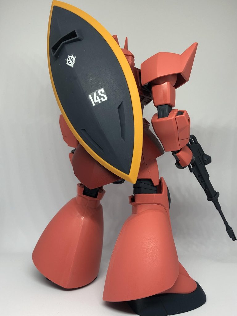 スタイル改修箇所は肩、腹部の延長、股関節、膝部分の延長などです。(大変参考になるネット記事がありました。作例製作者様、ありがとうございました。)素組み状態より随分と格好良く仕上がりました。