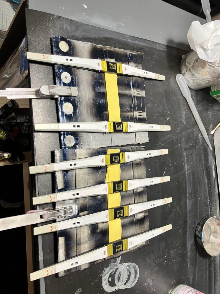 制作中の写真を見つけたので追加です。うなぎ焼いてるみたいで少し気に入ってます