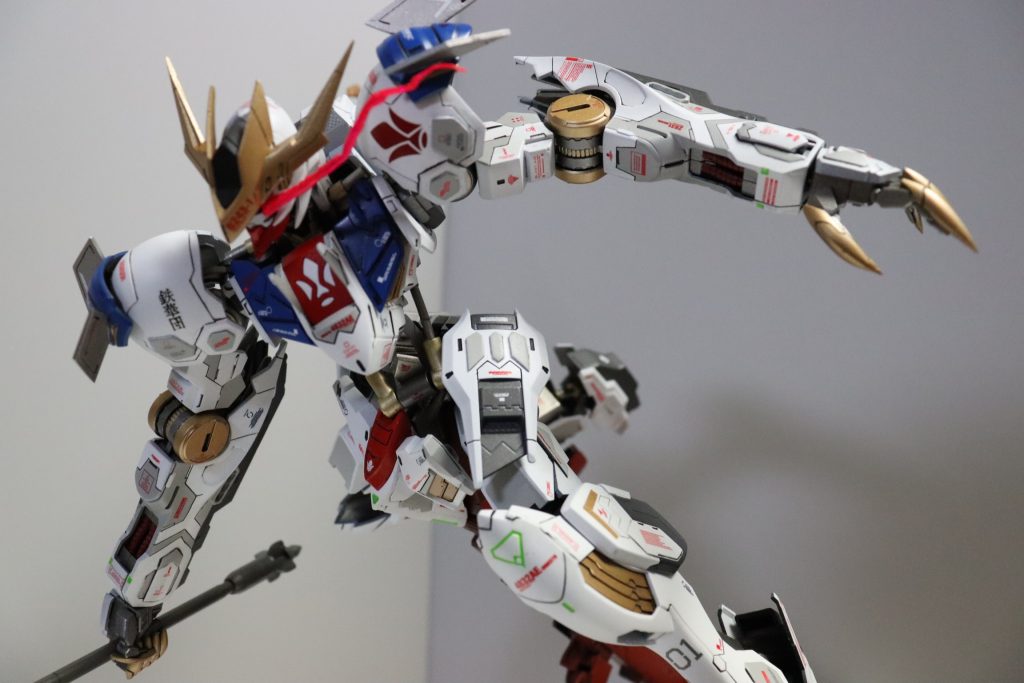 眼光エフェクトはプラ棒とライターで手作り