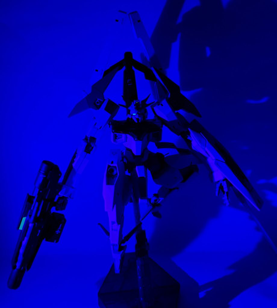 蛍光かっこいいですな!ガンの掃除面倒だけれども…