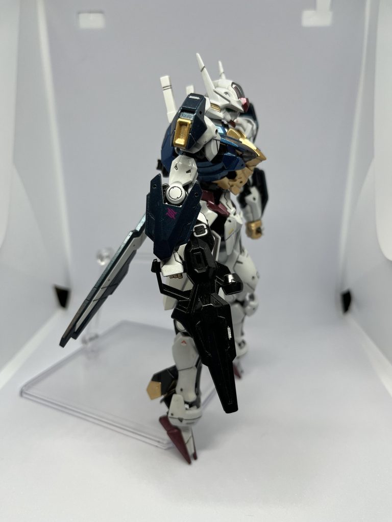 デカールも使い過ぎず、微妙な匙加減