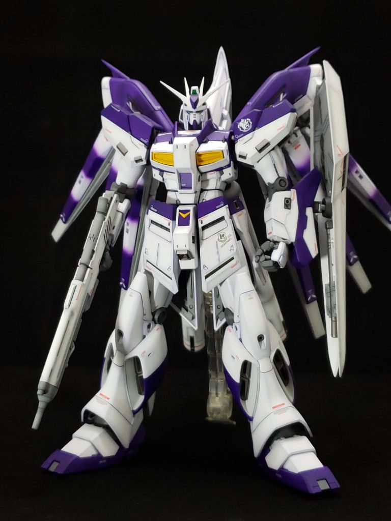 正面より。フル装備状態ではステーを付けていないと後ろへ倒れてしまいます。プロペラントタンクがつっかえ棒になるのでひっくり返りはしませんが。(^^;)