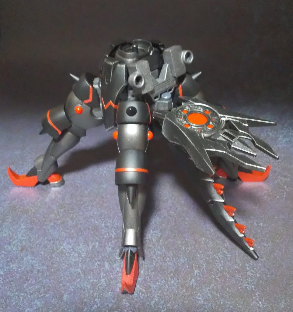 下半身完成。ダークグラスパードラゴンの尻尾と副腕取り付けの凹ジョイントが改造ヵ所。