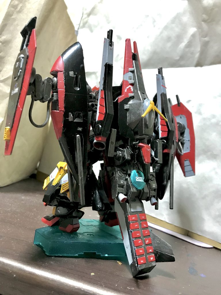 後ろから､色々つけすぎて大きくて重くなりました。