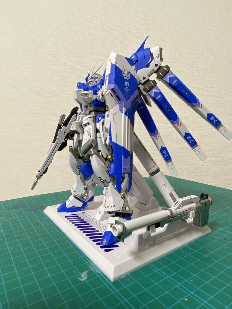 ＲＧ　Hi-νガンダム–3枚目/制作者：kamatomo