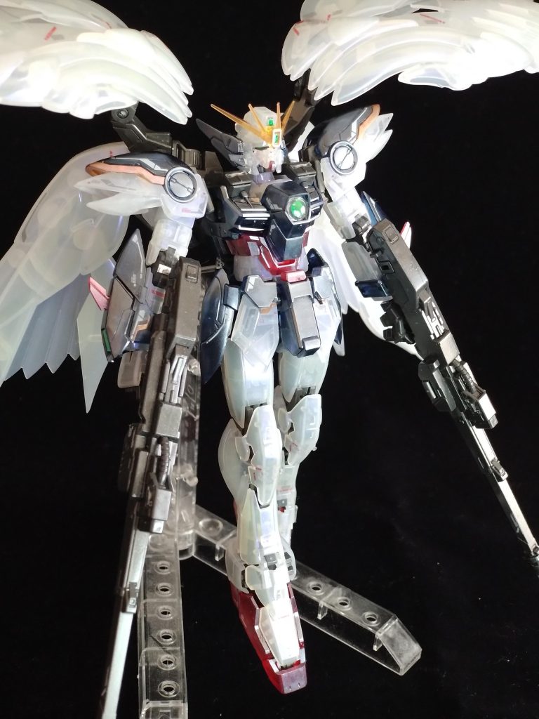 ライフル持たせた かなり前のキットですが、良キットです。ポロリも少ないので(無いわけではないですが・・・)ガンガン動かせます!RG、久々だったので、楽しめました。