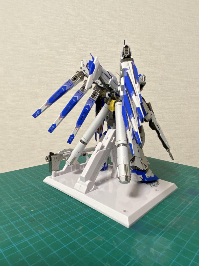 ＲＧ　Hi-νガンダム–5枚目/制作者：kamatomo