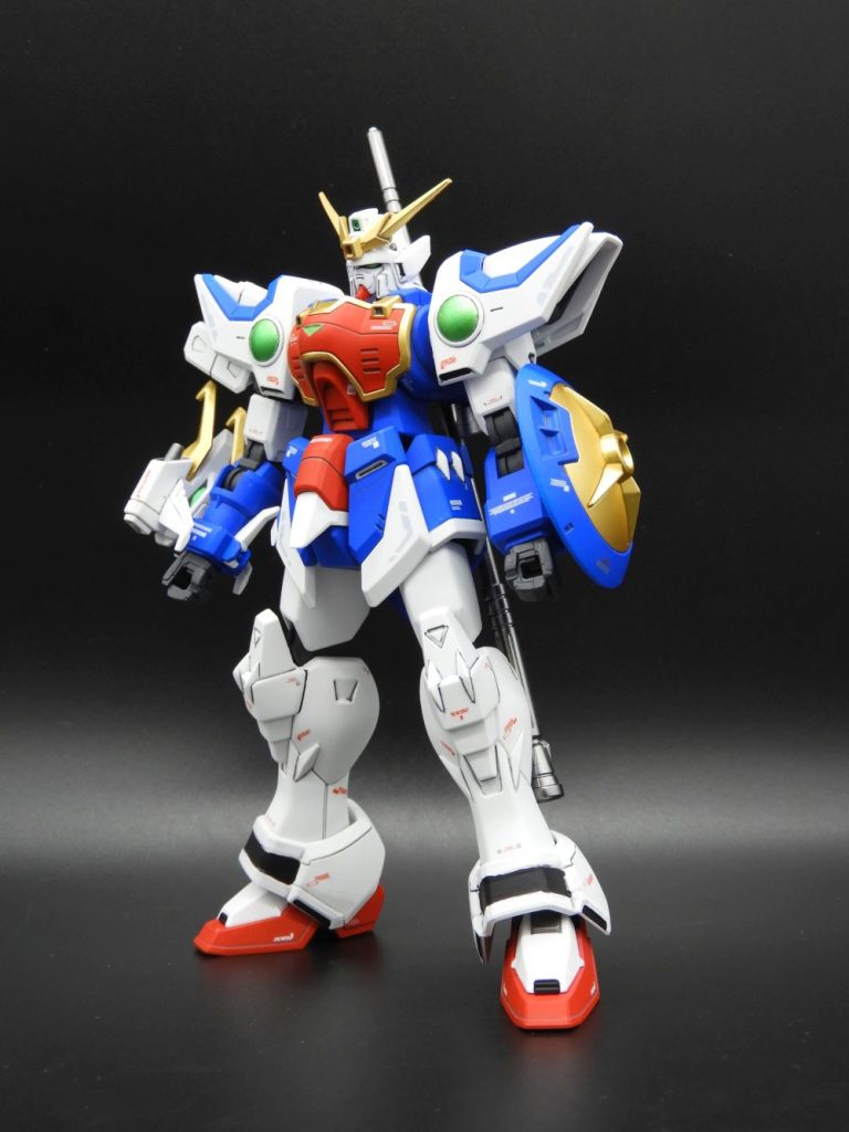 デカールは市販の物とウイング系MGの物を使用。