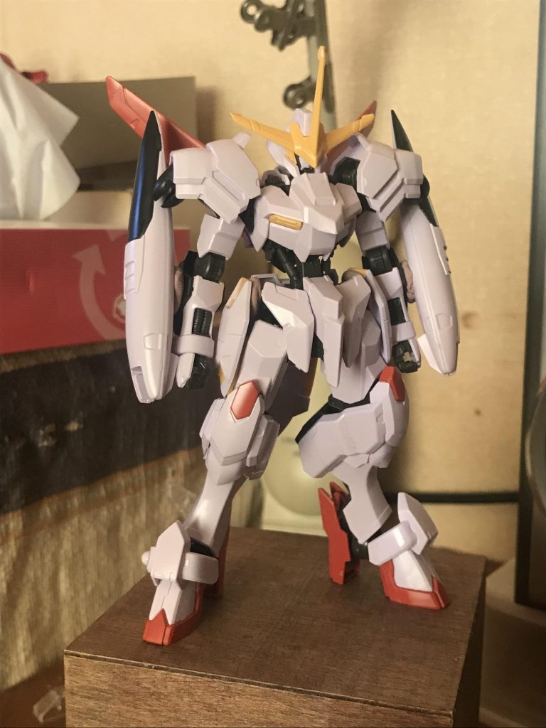 組み替えがだいたい決まったタイミングで撮った一枚 我ながら本当に単純な組み替え プロポーション変更すらほぼしてないのでかなり優秀なキットだなと思いました