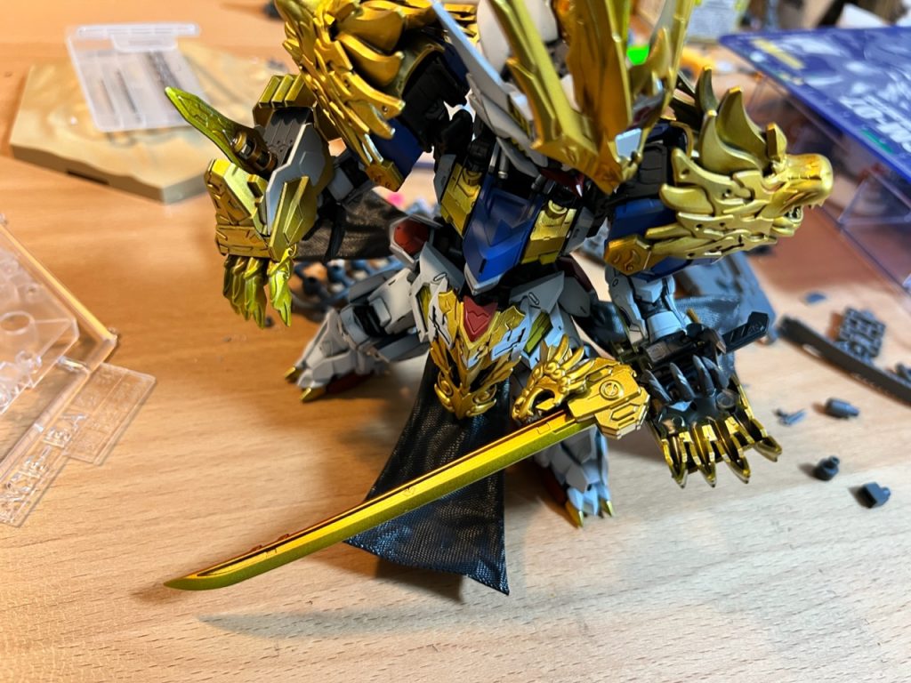 余った武器やパーツを使って、オリジナルの太刀も作成しました。