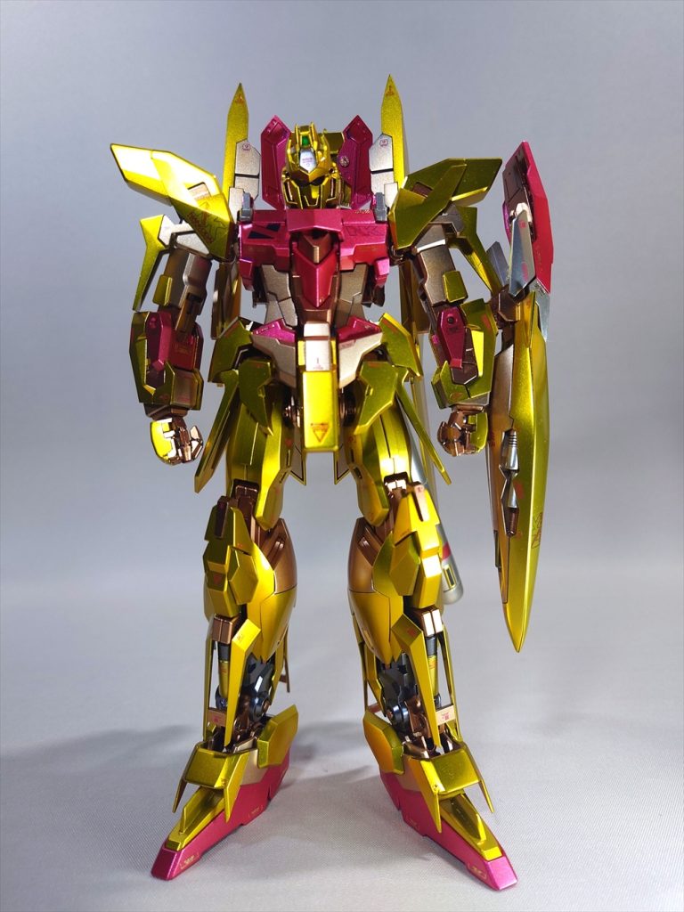 百式が好きだという店長のリクエストを無視し、百式の到達点たるデルタプラスを百式カラーにしようと思い…でもやりませんでしたー。