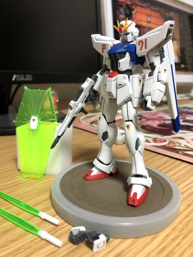 素立姿、正面。武装が一部足りてないって？……知らんな( ´_ゝ`)