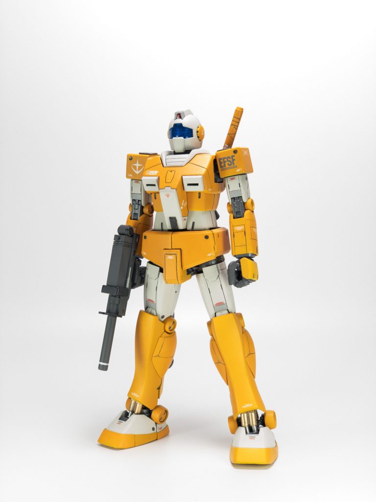 頭部：バルカンの穴をふさぎ、首で１ｍｍ延長。