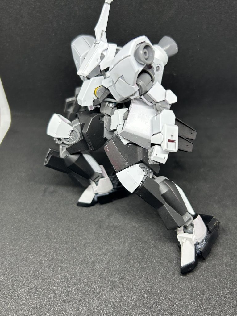 地上強襲型グレイズ–3枚目/制作者：@toriotu_MHD