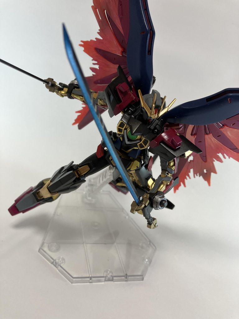 2本目の刀の刀身は黒色の上からメタリックブルーで塗装しています。