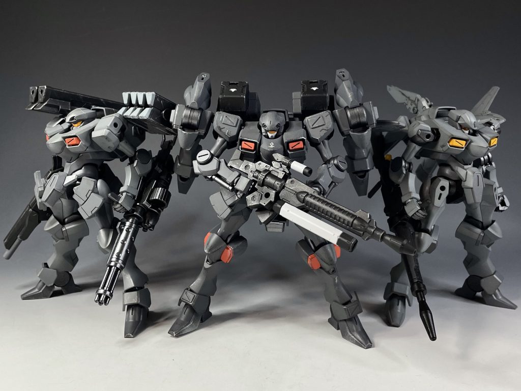 過去に作った２機と併せて３機小隊ショット。過去作２機もギャラリーにて是非ご覧ください！