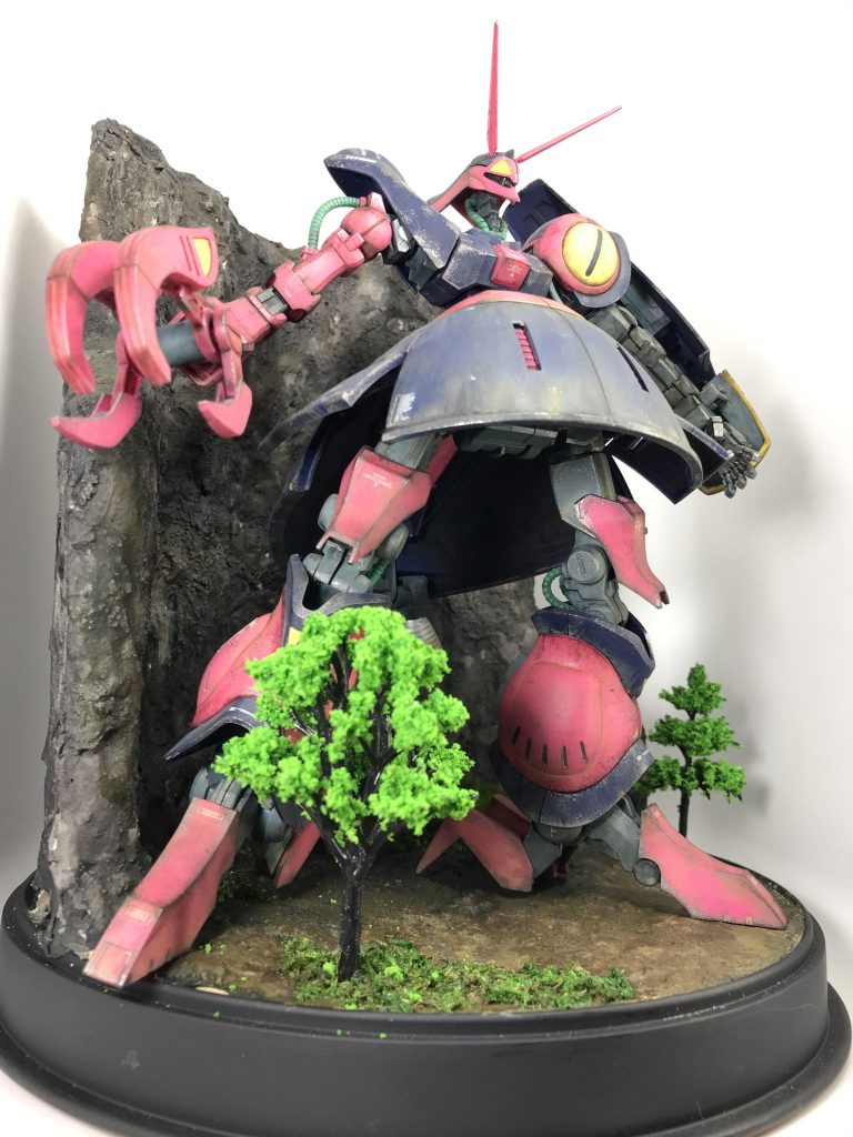 ジオラマベースを使用してパシャリ今回はタイトルにお手軽を付けていませんまぁ塗装してないので、お手軽と言えばお手軽なのですが…デカいのでいつもよりウェザリングに時間がかかったので…🙄