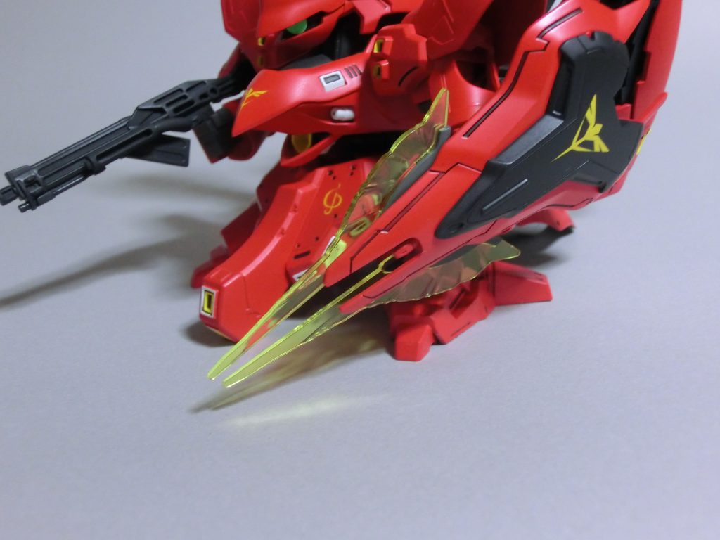 え?シナンジュ成分?このクリアパーツです機体色レッド ハーマンレッド(クレオス)機体色イエロー キアライエロー(クレオス)機体色グレー ニュートラルグレー4(ガイアノーツ)機体色ブラック ファントムグレー(ガンダムカラー)センサー等 蛍光イエローグリーン(ガイアノーツ)