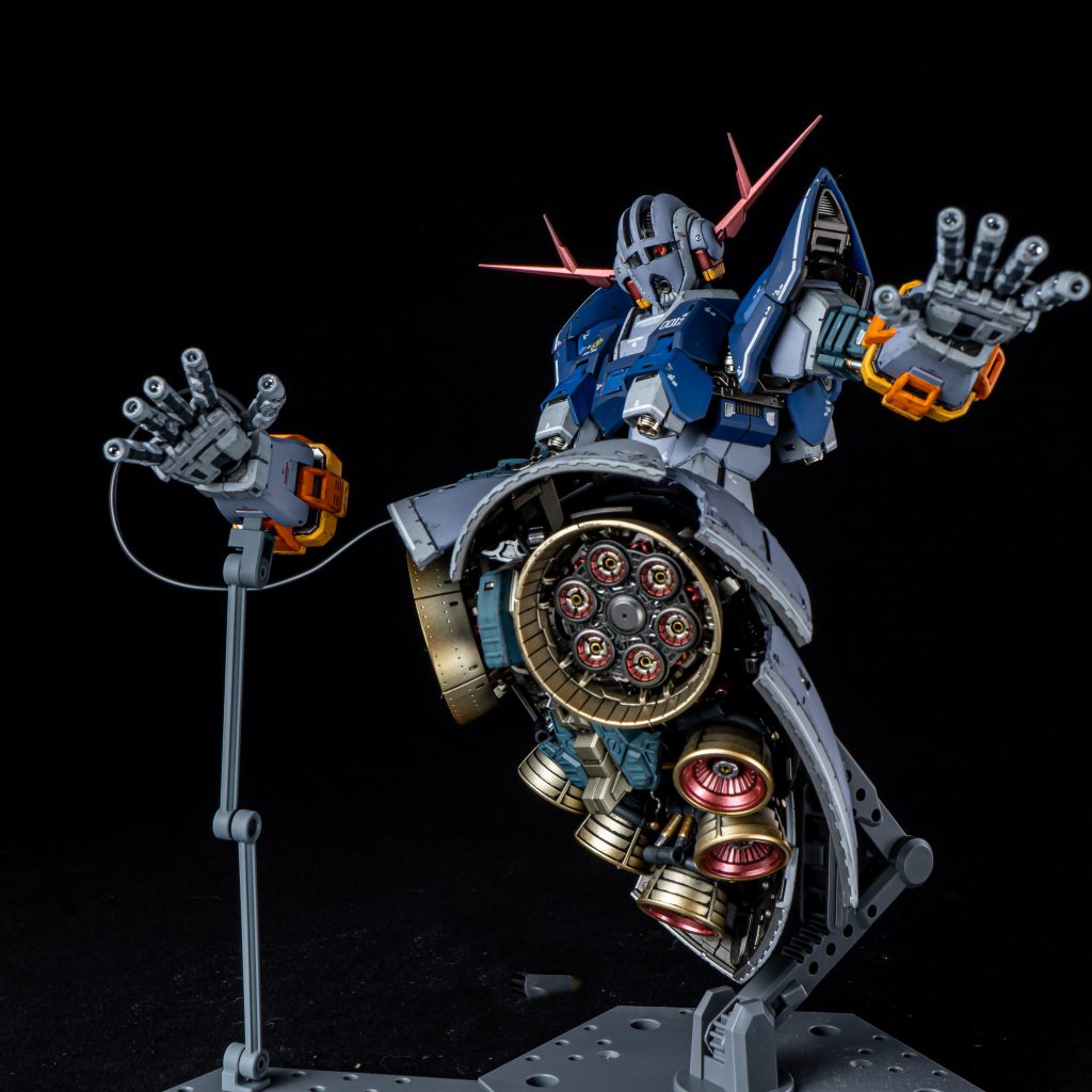 RG ジオング–2枚目/制作者：エヌヌ