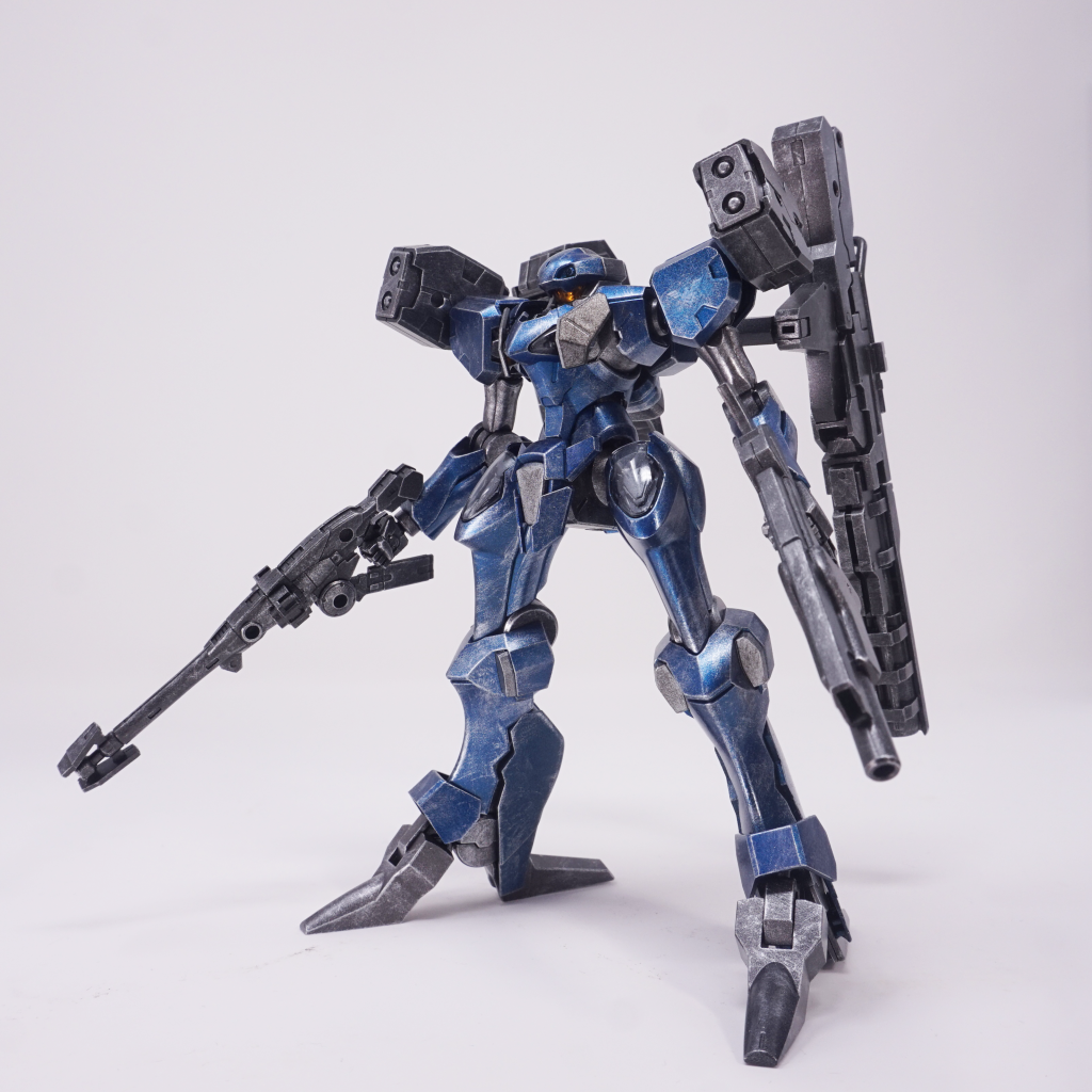 右手武装は30MMのライフル、左手武装はザウォートヘヴィのマシンガン、エクステンションは30MMのティルトローターのパーツです。頭部と肩部はザウォートヘヴィのものにしています。