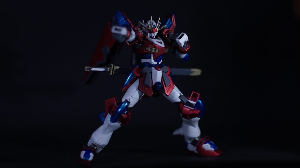 ある意味金属色風で「甲冑」を意識した出来になったのでは無いでしょうか？