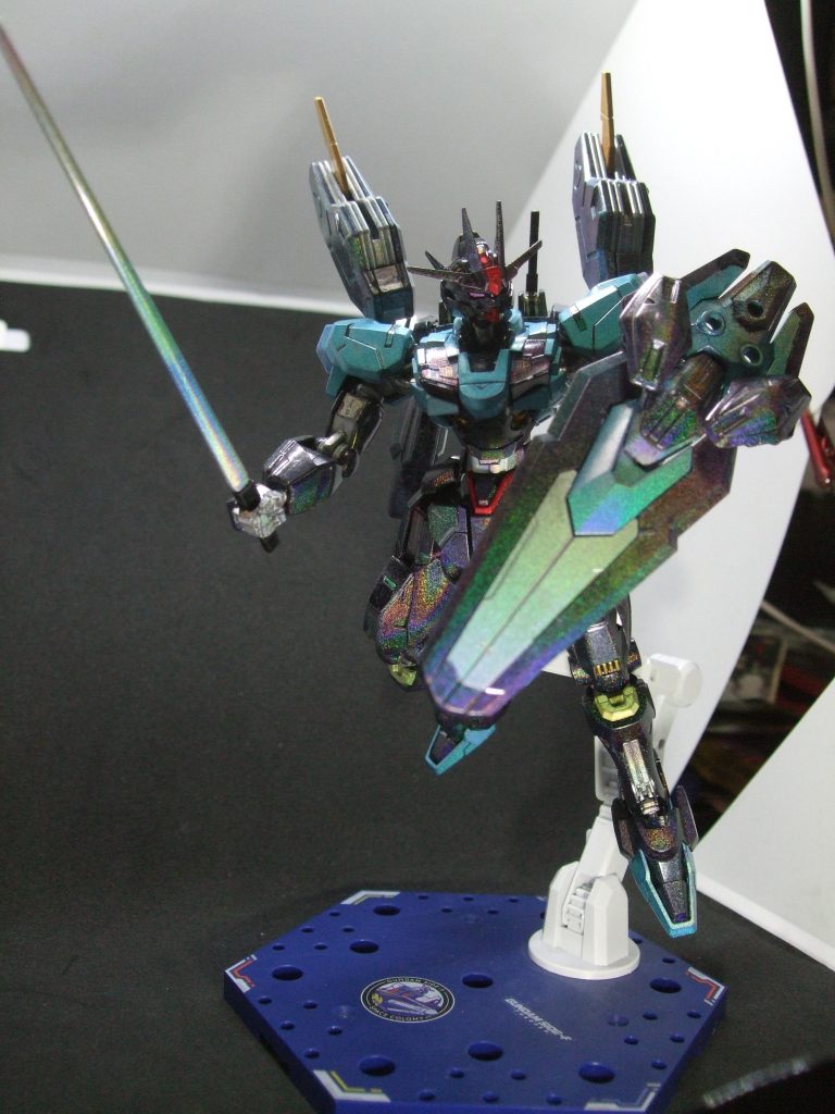 YouTube翔ROOMの翔人さんの動画のホロ５色のグラデーションを真似てビームサーベルをホロ５色のグラデーションにしてみました。