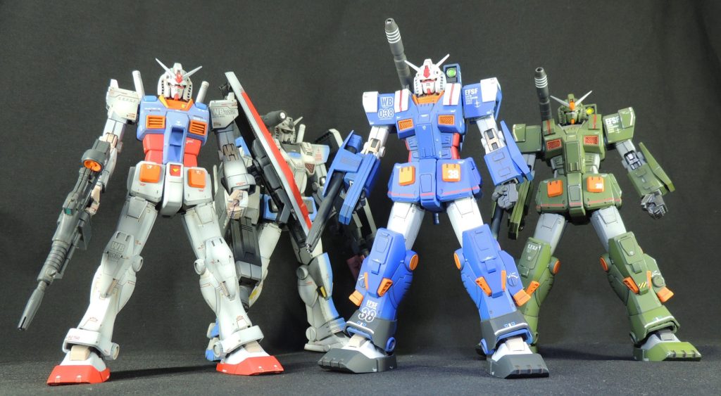 オリジンガンダム、ヘビーガンダム、フルアーマーガンダムの揃い踏み。キットはオリジンガンダムと共通フォーマットなのが嬉しい仕様。