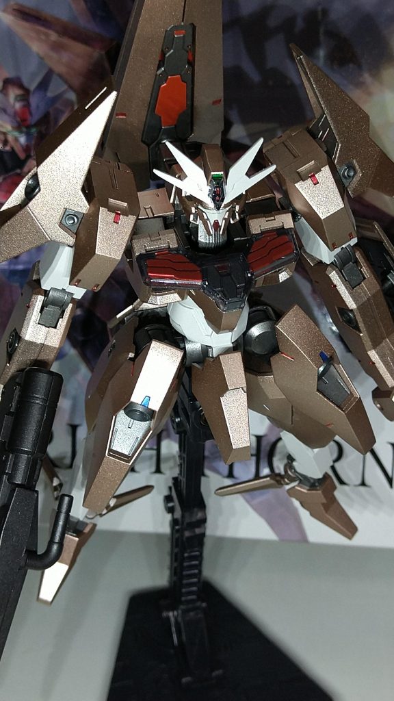 ガンダムルブリスソーン–2枚目/制作者：鈴木 英介