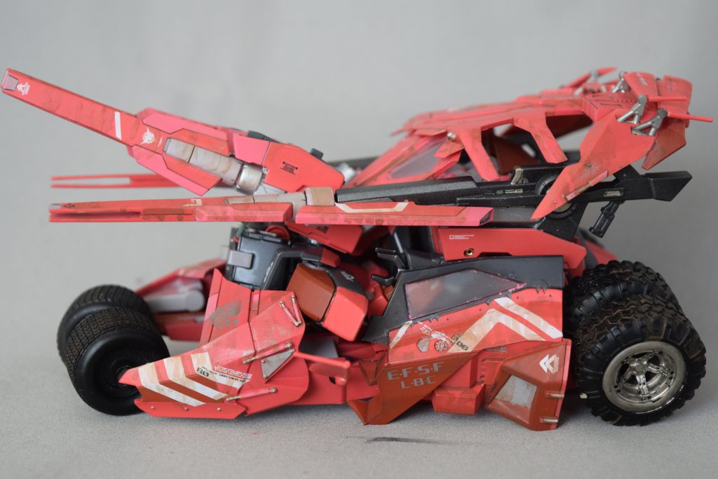 意外と各パーツがうまく収まったかなと…昔作ったやつだから汚しが雑い。