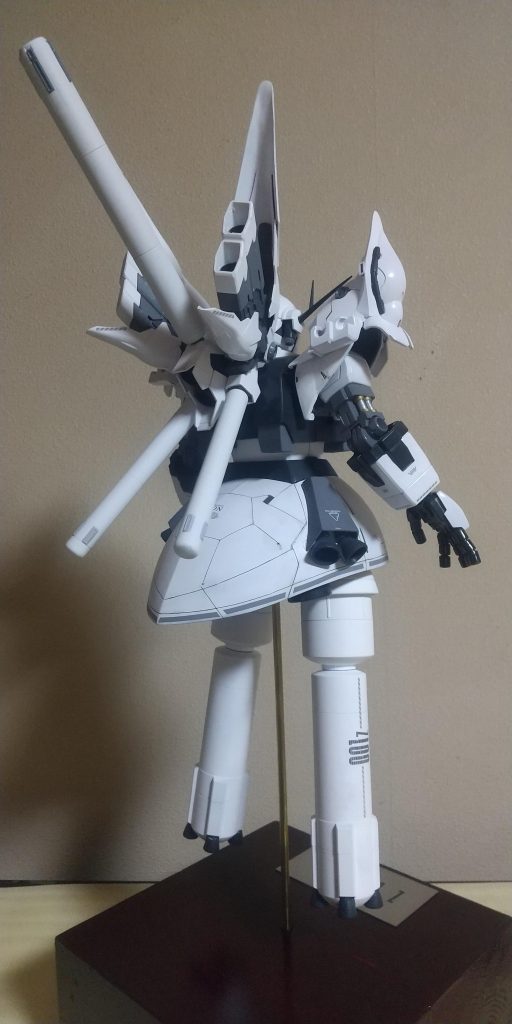 斜め後ろからです。