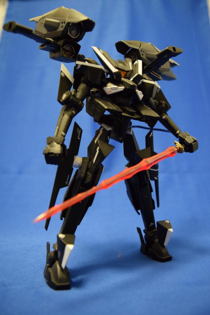 ブースターはビルダーズパーツのアームで接続しているので、フレキシブルに稼働可能。