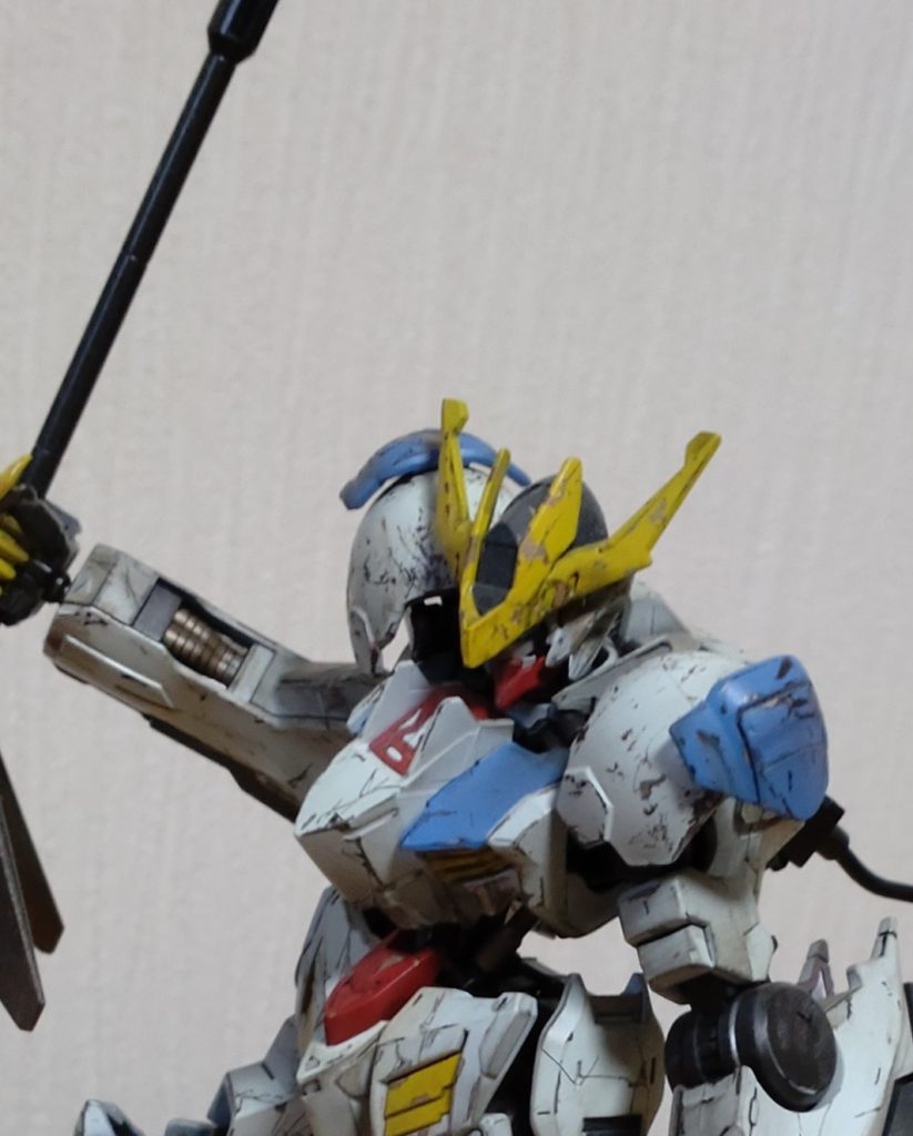 ミカとバルバトスらしい戦闘をイメージして、チッピングしました。