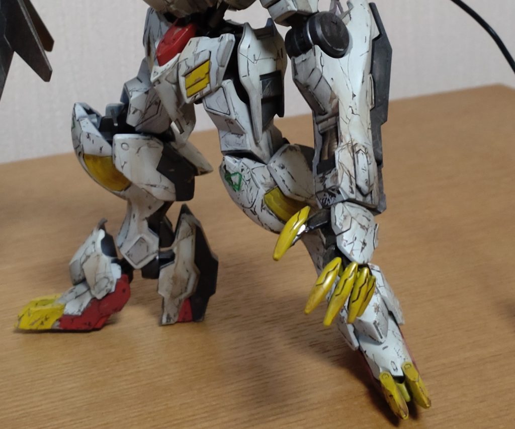 重ね塗りして、ケープ、削り出しチッピング、、初挑戦した作品です。たのしかったなぁ、、しかし、汚しのセンスをもっとみがかねばっ、、