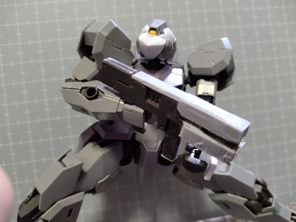 もともと前作エンプティ・アイズの随伴機として制作。そのため特徴がないようにしてみました