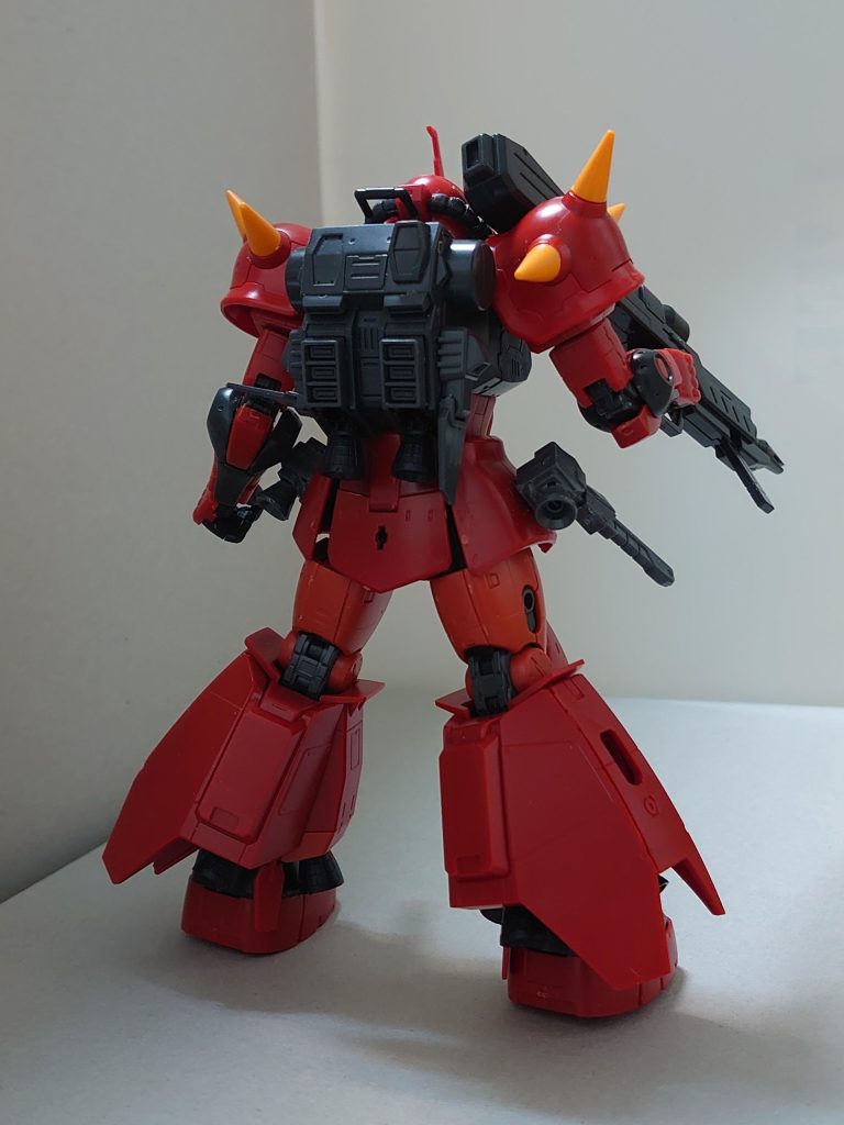 【機体設定】一年戦争後、旧ジオンから接収された高機動型ザクの1機は、外観はそのままに、ティターンズで量産化が進められていたRMS-108マラサイのパーツに換装され、複数のビーム兵器に対応した機体へと生まれ変わった。機体番号もRMS-106ハイザックに倣ったものへ改番が行われている。さらに、ザクⅡシリーズ特有の動力パイプもすべて内蔵され、頭部にあるパイプもダミーになった。