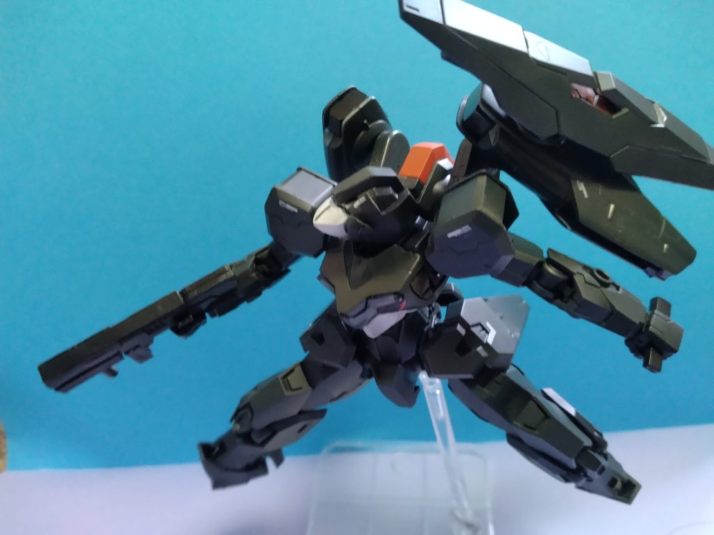 シールドマウントもバックパックは可能