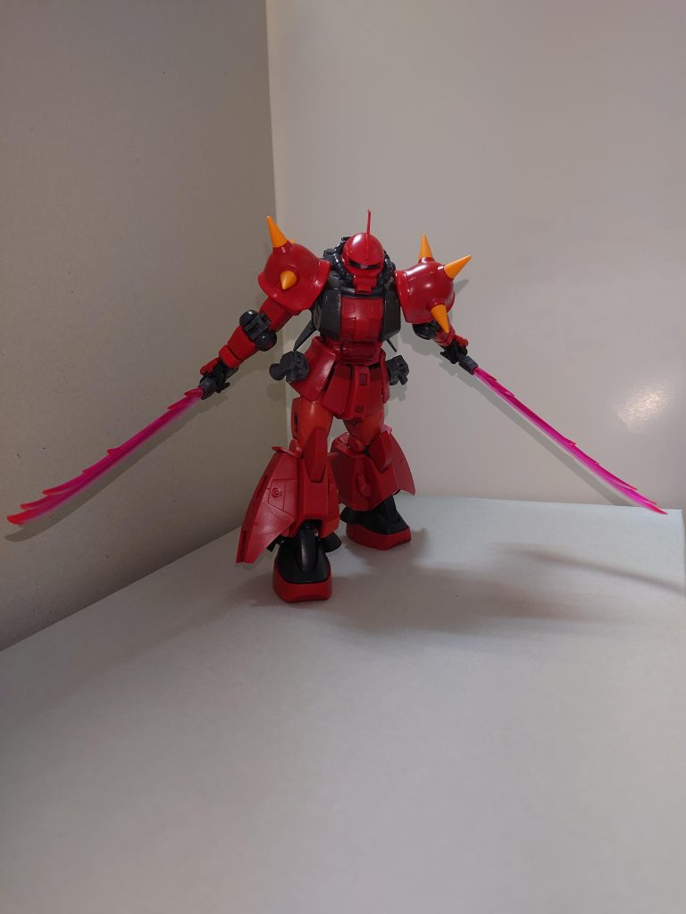 サーベルとそのラックはMSGサーベル&ハンマー、およびプロペラントより。