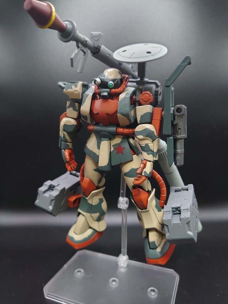 全体像今回の機体は、地味ながらミキシングしております。レドーム、肩パーツ、武器を「30mm シエルノヴァ」より頂戴し、その他のパーツは「30mmウェポンセット」や皆さんおなじみ「m.s.g」より頂戴しました。ランチャー部のみ延長加工しています。この程度でミキシングと名乗っていいものなのか笑