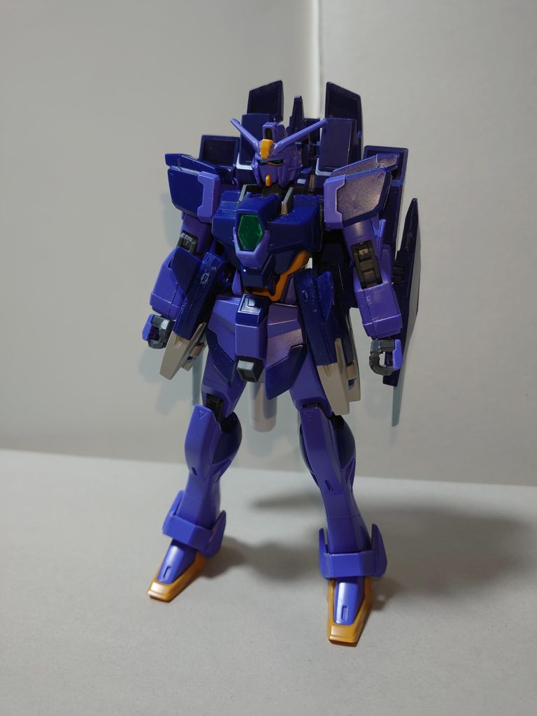 制作自体は既に先月のうちに済ませていたのですが、過去作と水魔組、ウイングゼロ火天を優先したため公開が遅れました。 次回は···もしや、あの栄光のRX-78-2が⁉はたまた··· 前回のハローハッピーワールドメンバー・弦巻こころの作例は→https://gumpla.jp/hg/1646356