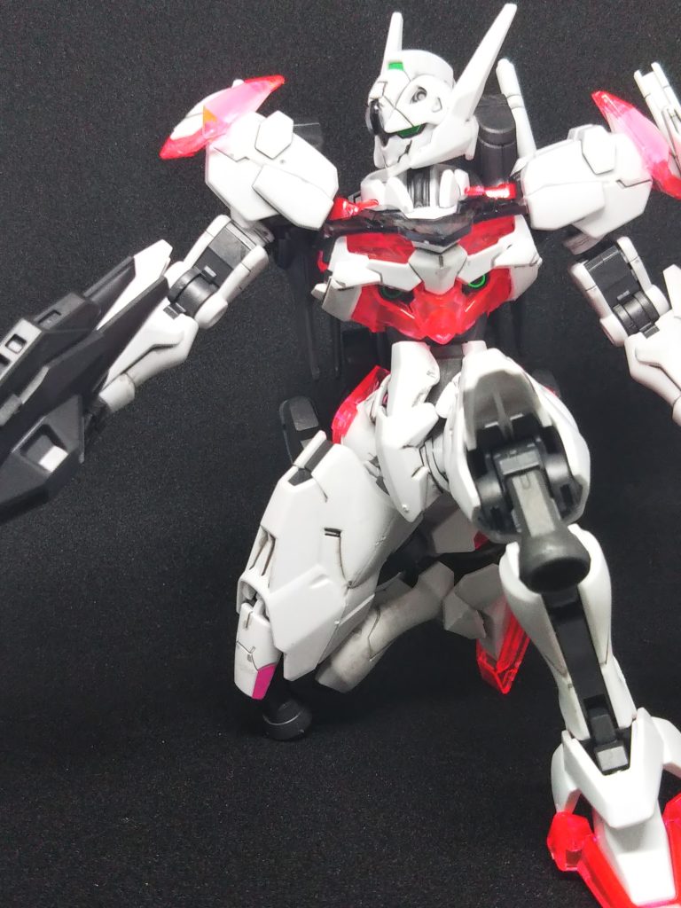 足の可動域が広いからこのようなポージングもできる