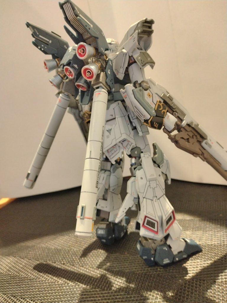 皆様の真似をしてバーニアにICソケット装着