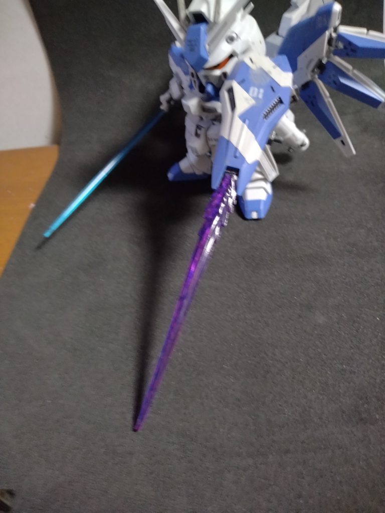 シールドから大型ソード!