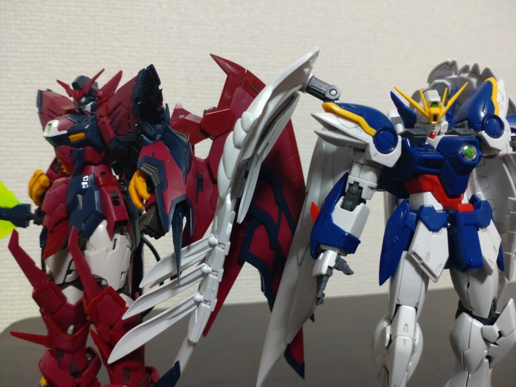 少し前に作ったゼロカスタム（ＥＷ版）と並べてみても普通のゼロよりも合うと思いました。（個人的見解）