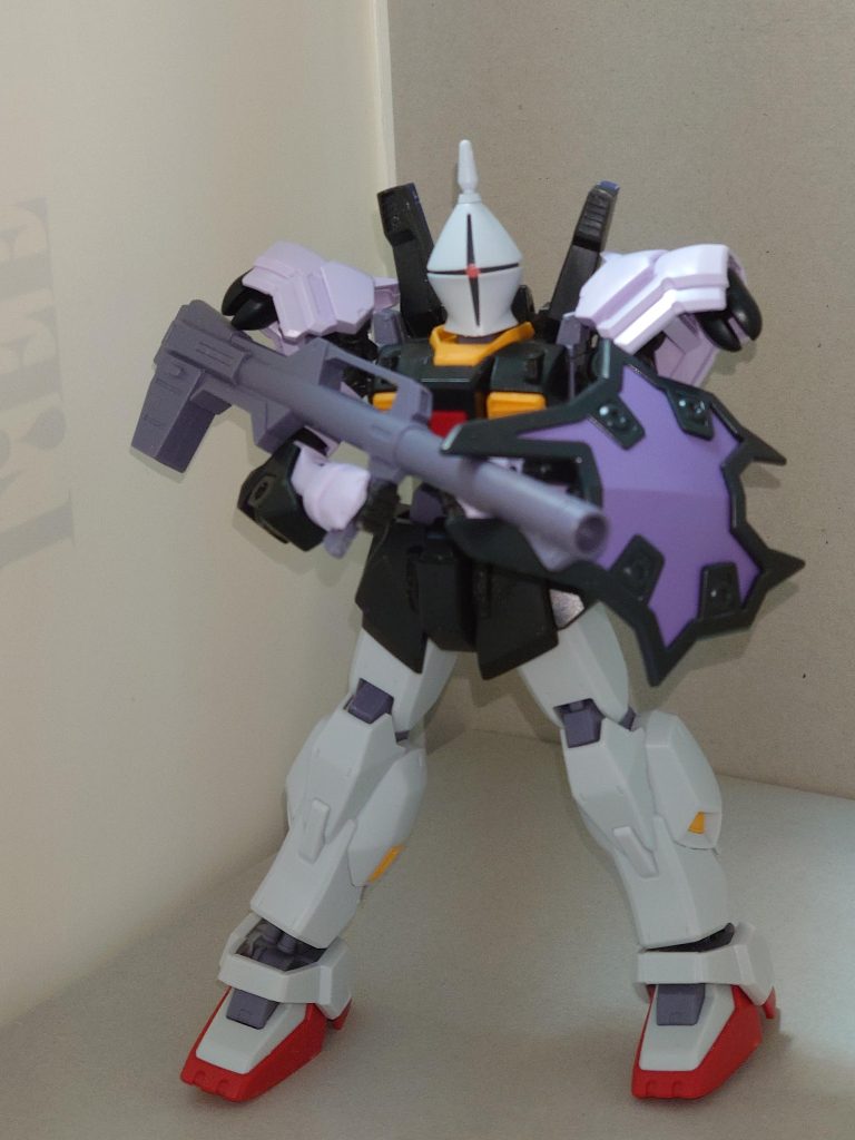 武装胸部80mmバルカン砲×2ビームライフル270mmバズーカビームサーベル×2連装105mm速射砲一体型シールド 〜月ノ森女子学園高等部の極秘情報より〜