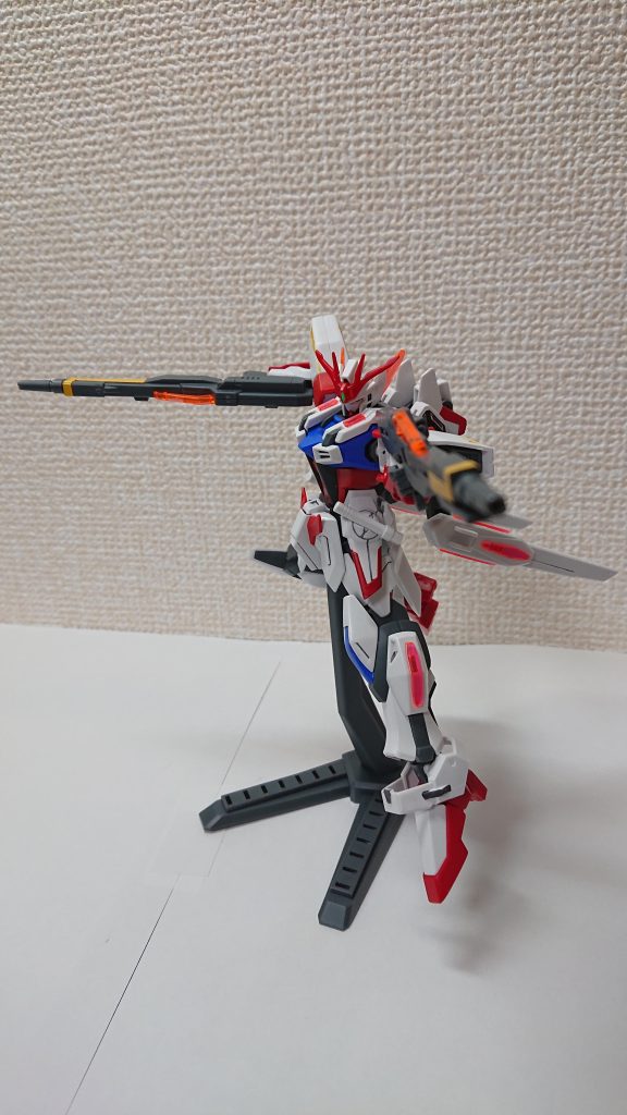 ダブルバスターライフルネオは0よりも高火力になっていて、300機もの敵MSを5分も経たずに撃ち落とすことができる。