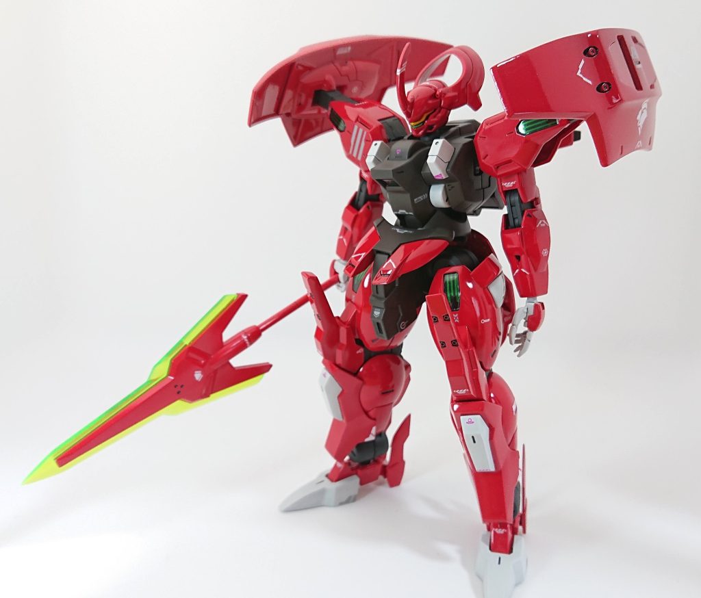 正面から。元キットのスタイルが良かったので、塗装に注力して製作しました。