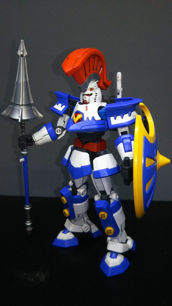 腰回りは隙間が多かったので、ガンダムの踵のパーツを使用して見えにくくしています。前アーマーはそのまま接着しているので動きませんw