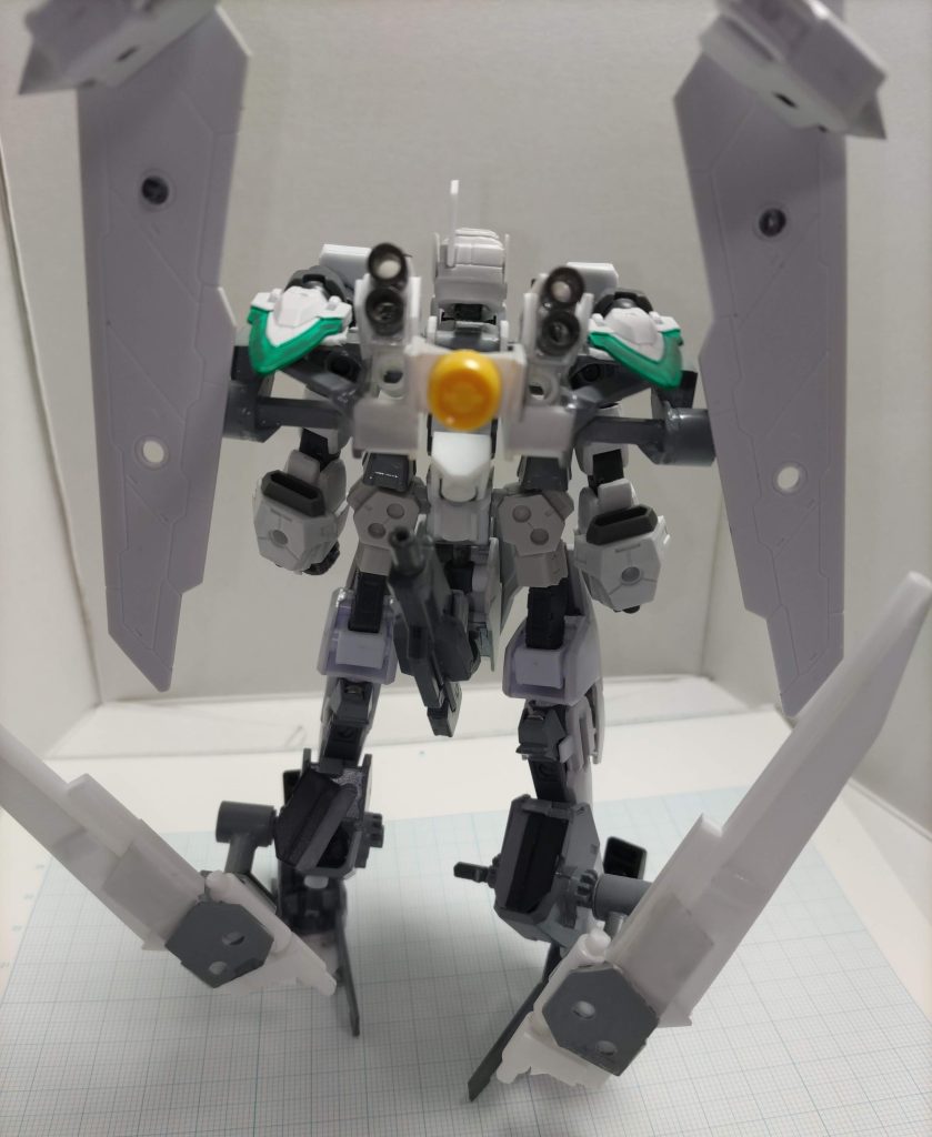 頭長高は写真はないけれどルブリスウルよりちょっと高いぐらい塗装の粗さは、、、大目に見てください、