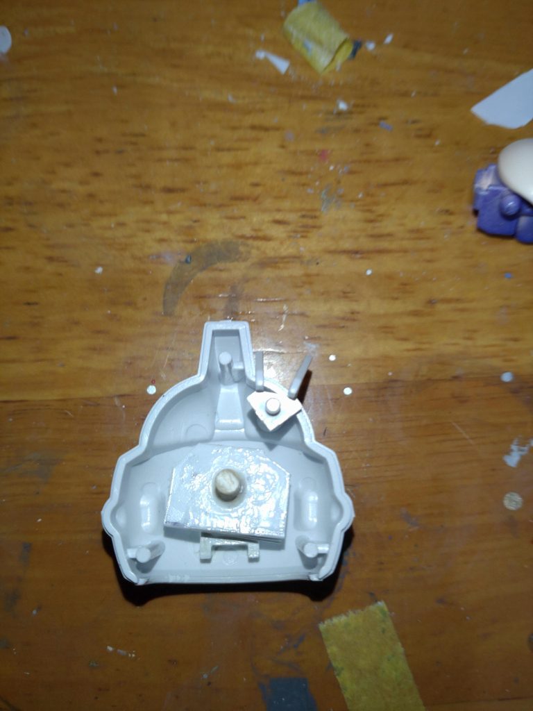 安定させて、3mm刺しただけです。