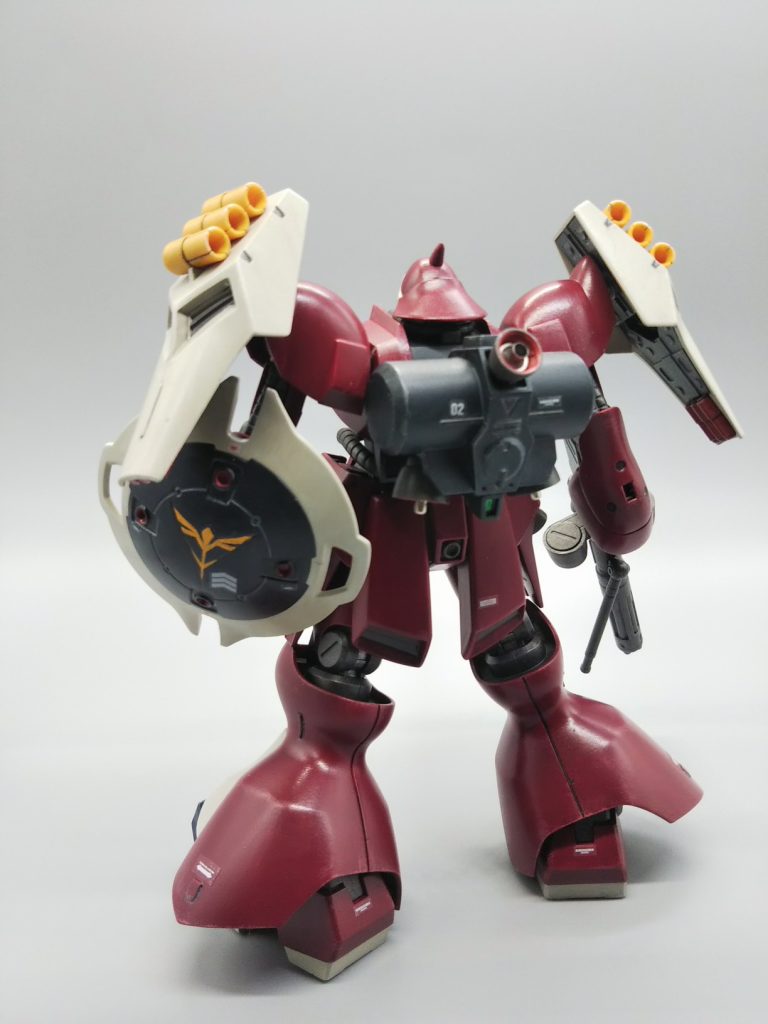 カシメ金具入れてますね。